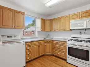 254-18 2nd Floor 75 Ave Upper, Glen Oaks NY 11004