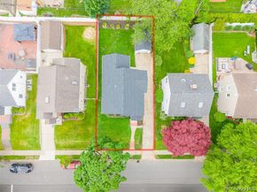 105 Moore Street, New Hyde Park NY 11040