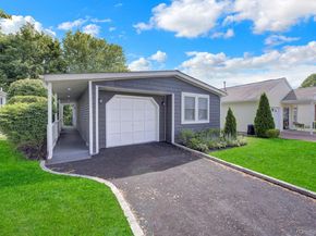 11 A Dogwood Lane 11 A, Manorville NY 11949