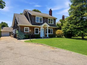 28 Hemlock Lane, Bay Shore NY 11706