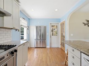 28 Hemlock Lane, Bay Shore NY 11706