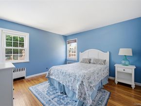 28 Hemlock Lane, Bay Shore NY 11706