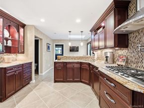161 Cow Neck Road, Port Washington NY 11050