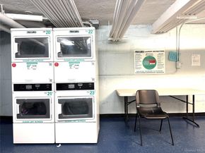 78-16 147th St 3C, Kew Garden Hills NY 11367