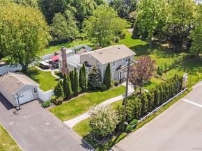 427 Vanderbilt Boulevard, Oakdale NY 11769