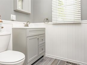 427 Vanderbilt Boulevard, Oakdale NY 11769