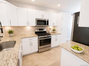 27 Snowdance Lane, Nesconset NY 11767