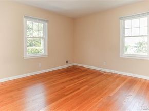 6 Oakstwain Road, Scarsdale NY 10583