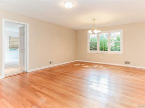 6 Oakstwain Road, Scarsdale NY 10583
