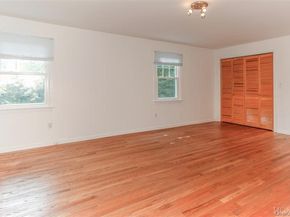 6 Oakstwain Road, Scarsdale NY 10583