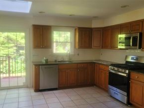6 Oakstwain Road, Scarsdale NY 10583