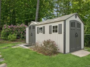 23 Meroke Lane, Rocky Point NY 11778
