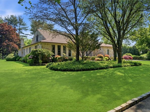 199 Cold Spring Road, Syosset NY 11791