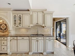 199 Cold Spring Road, Syosset NY 11791