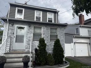 29 Cambridge 01, Valley Stream NY 11581