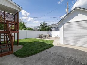 1025 Knickerbocker Road, Island Park NY 11558
