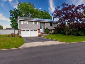 395 Saldane Avenue, North Babylon NY 11703