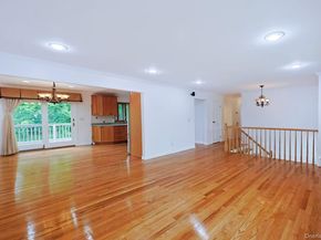 9 Grossman Street, Melville NY 11747