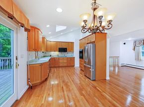 9 Grossman Street, Melville NY 11747