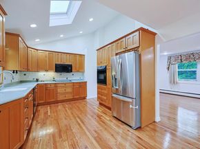 9 Grossman Street, Melville NY 11747