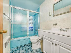 20 Flagstone Lane, Westbury NY 11590