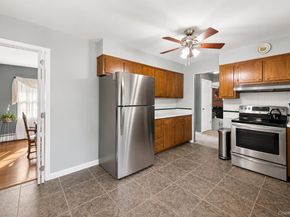 11 Lincoln Court, Copiague NY 11726