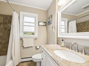 11 Lincoln Court, Copiague NY 11726