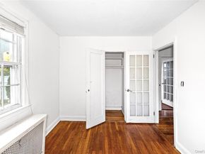 674 Henry Street, Uniondale NY 11553