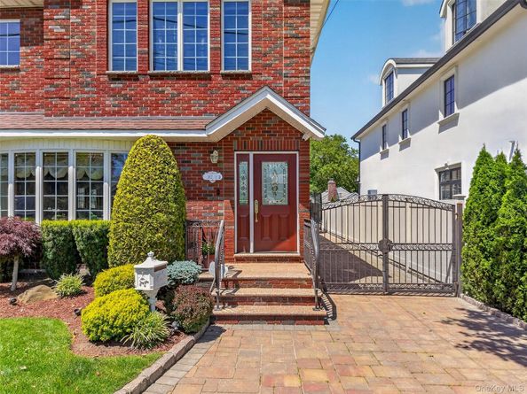 162-11 12th Road, Whitestone NY 11357