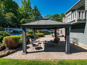 130 N Country Road, Shoreham NY 11786