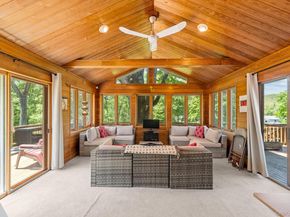 2463 N Pine Grove Court, Yorktown Heights NY 10598