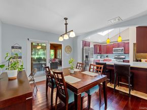 2463 N Pine Grove Court, Yorktown Heights NY 10598