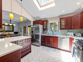 2463 N Pine Grove Court, Yorktown Heights NY 10598