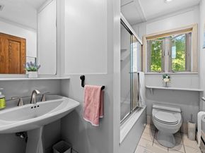 2463 N Pine Grove Court, Yorktown Heights NY 10598