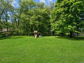 2463 N Pine Grove Court, Yorktown Heights NY 10598