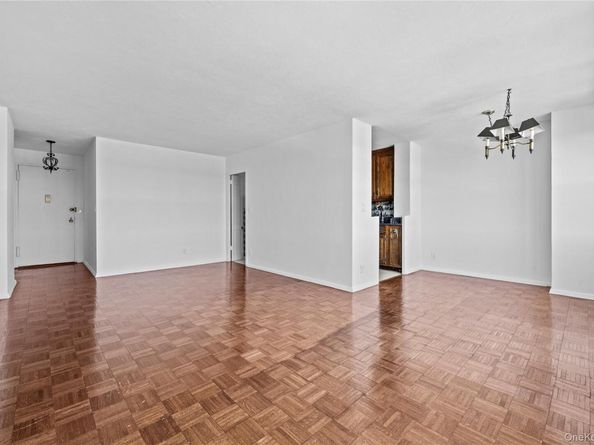 555 Kappock Avenue 21K, Bronx NY 10463