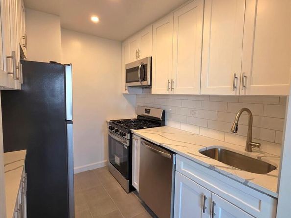 151-15 84th Street 6C, Howard Beach NY 11414
