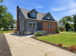 1707 N Gardiner Drive, Bay Shore NY 11706