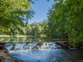 33 Merriam Avenue, Bronxville NY 10708