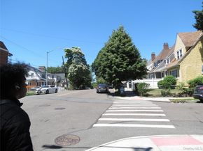 147-14 84th Road 2A, Briarwood NY 11435