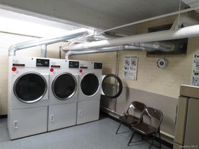 147-14 84th Road 2A, Briarwood NY 11435