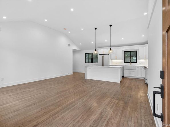 85 Kenneth Avenue, Huntington NY 11743