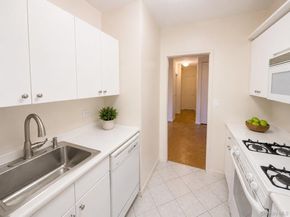 27010 Grand Central Parkway 4M, Floral Park NY 11005