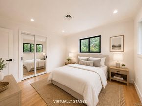1 Glades Way, Halesite NY 11743