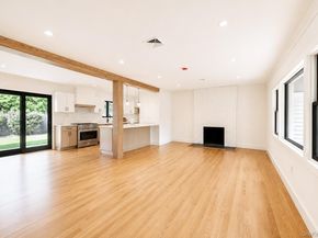1 Glades Way, Halesite NY 11743