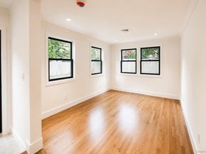 1 Glades Way, Halesite NY 11743