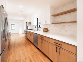 1 Glades Way, Halesite NY 11743