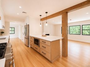 1 Glades Way, Halesite NY 11743
