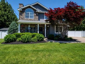 257 4th Street, Saint James NY 11780