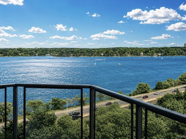 18-15 215th Street 10D, Bayside NY 11360